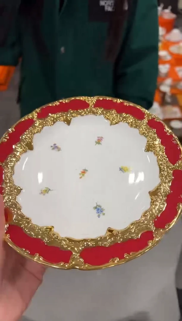【闪购商品】杯000------------