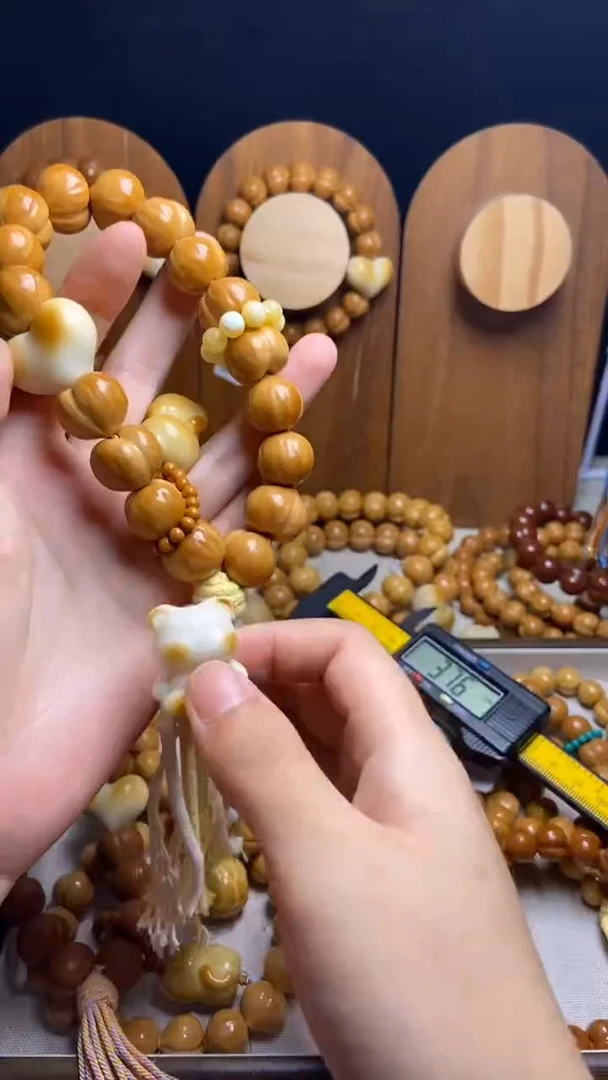 手串猴头核桃夜*.全品聚宝盆爱心黄跑环小熊三通奶油风