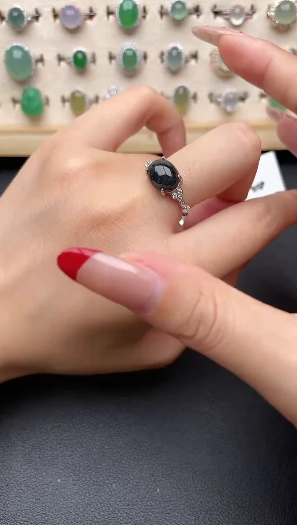 【闪购商品】翡翠戒指银S925镶嵌一物一证一礼盒