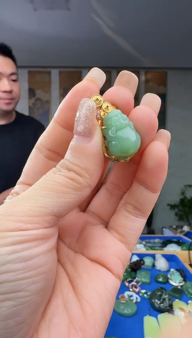 颈饰未镶嵌和田玉拍一发一