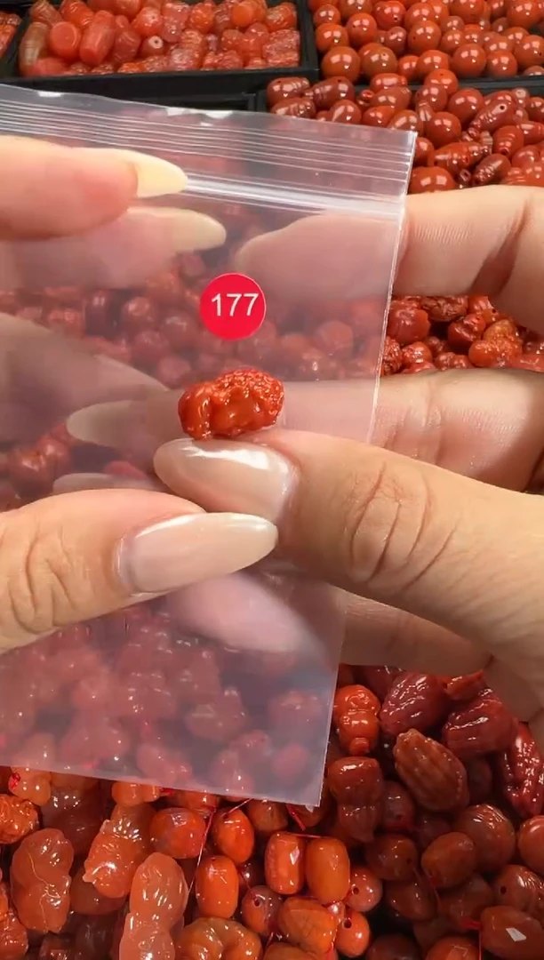 颈饰未镶嵌南红玛瑙11