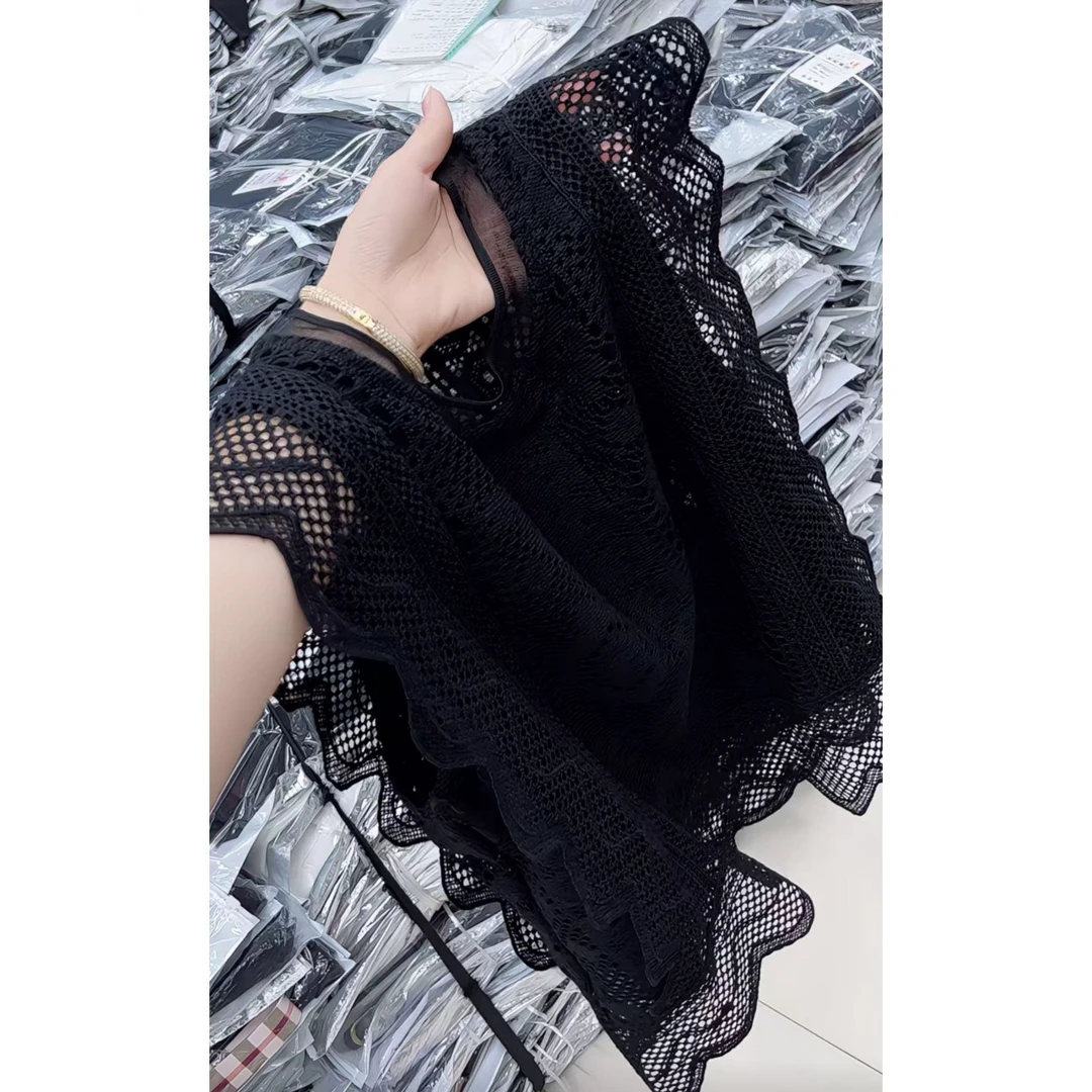 今年流行爆款~黑色镂空无袖上衣新款轻熟风蕾丝花边小衫2025年夏