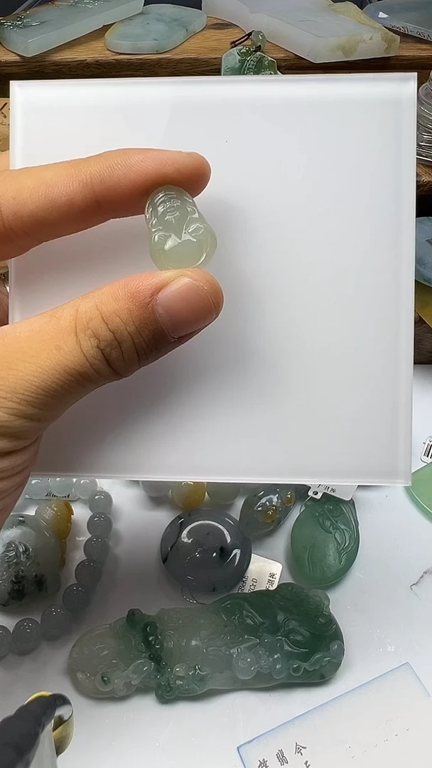 翡翠未镶嵌颈饰翡翠挂件