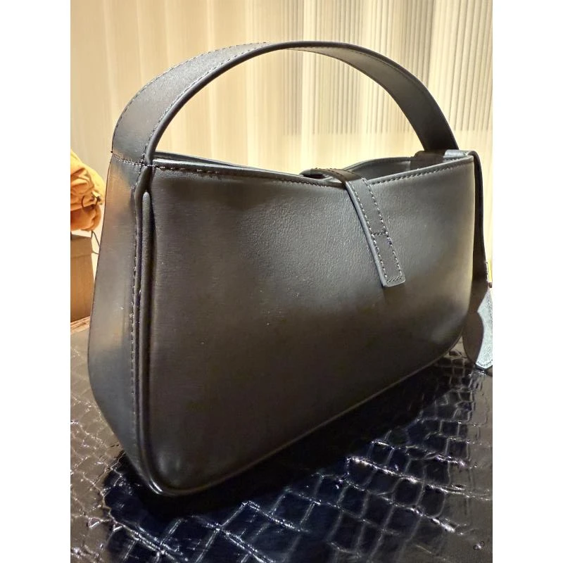 HIRMRIS手工真皮包金扣550926黑色  宽肩hp阳