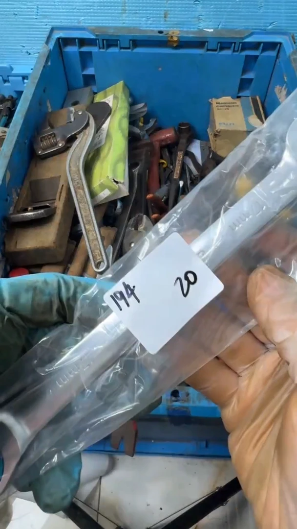 三****@家用五金工具一个