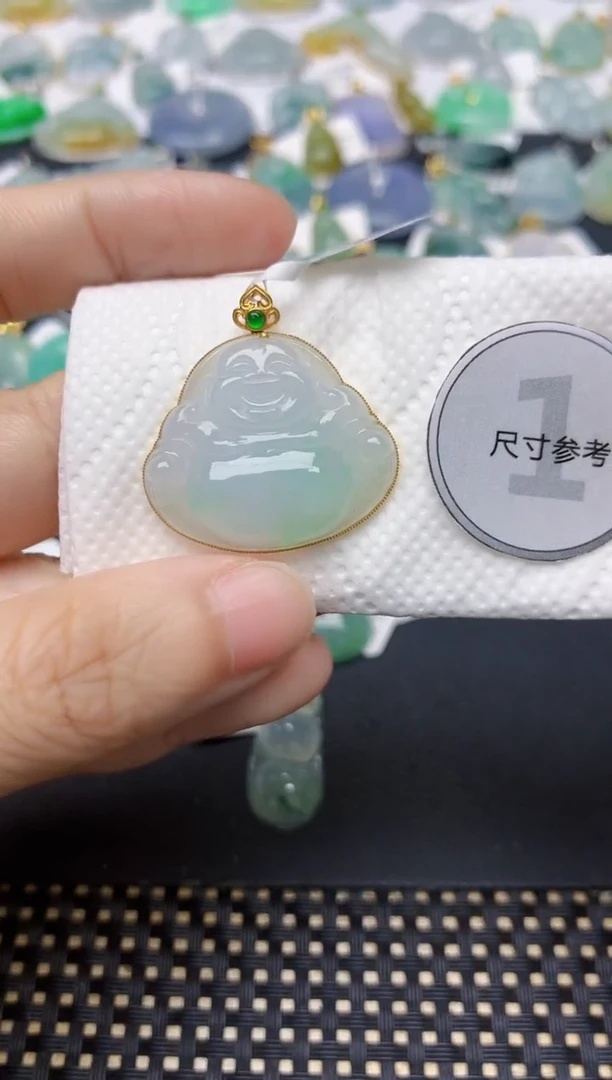 翡翠18K金镶嵌颈饰天然缅甸A货翡翠