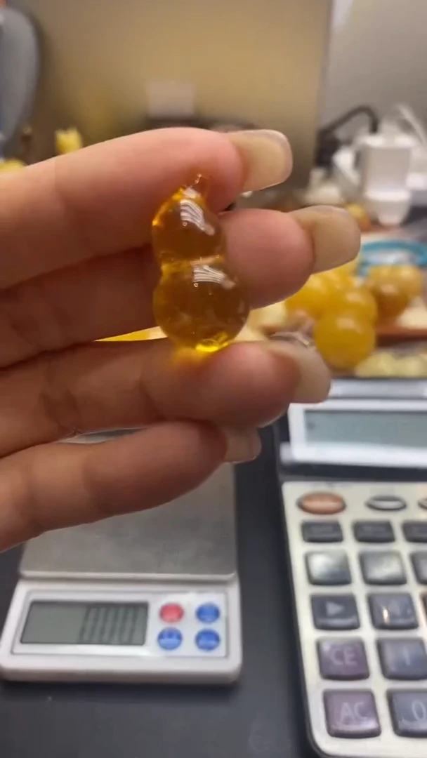 琥珀未镶嵌珠宝奇石1586