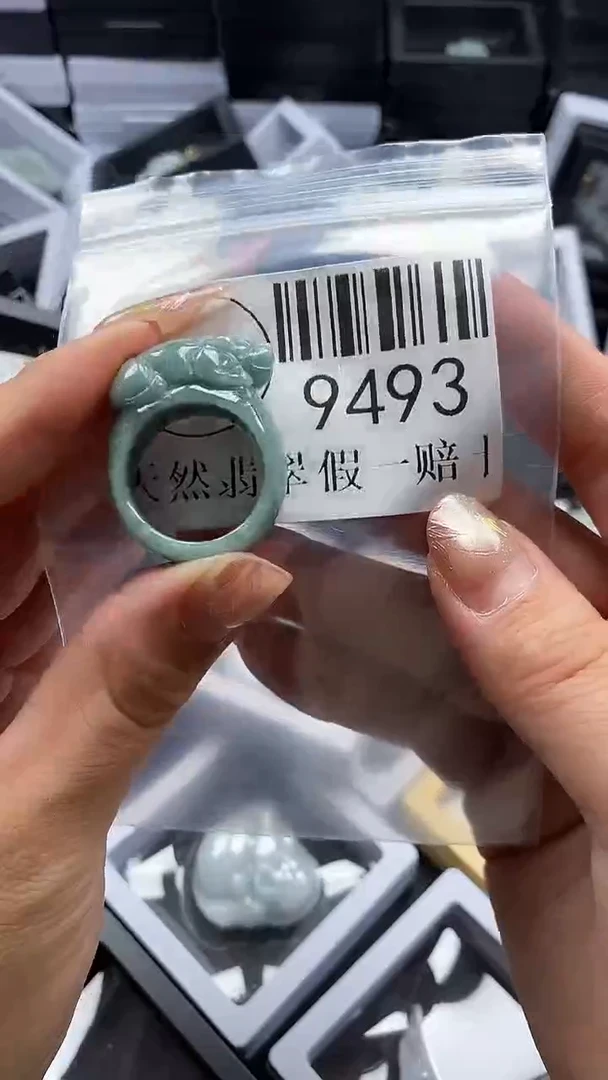 吊坠(不含链)未镶嵌翡翠9493