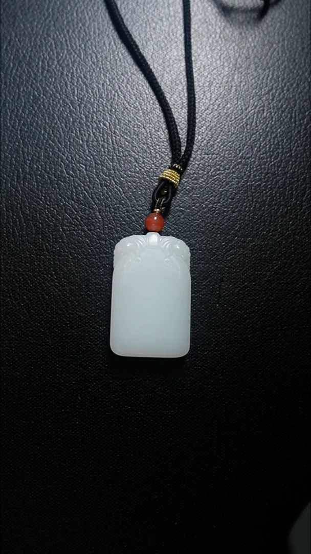 颈饰未镶嵌和田玉无事牌