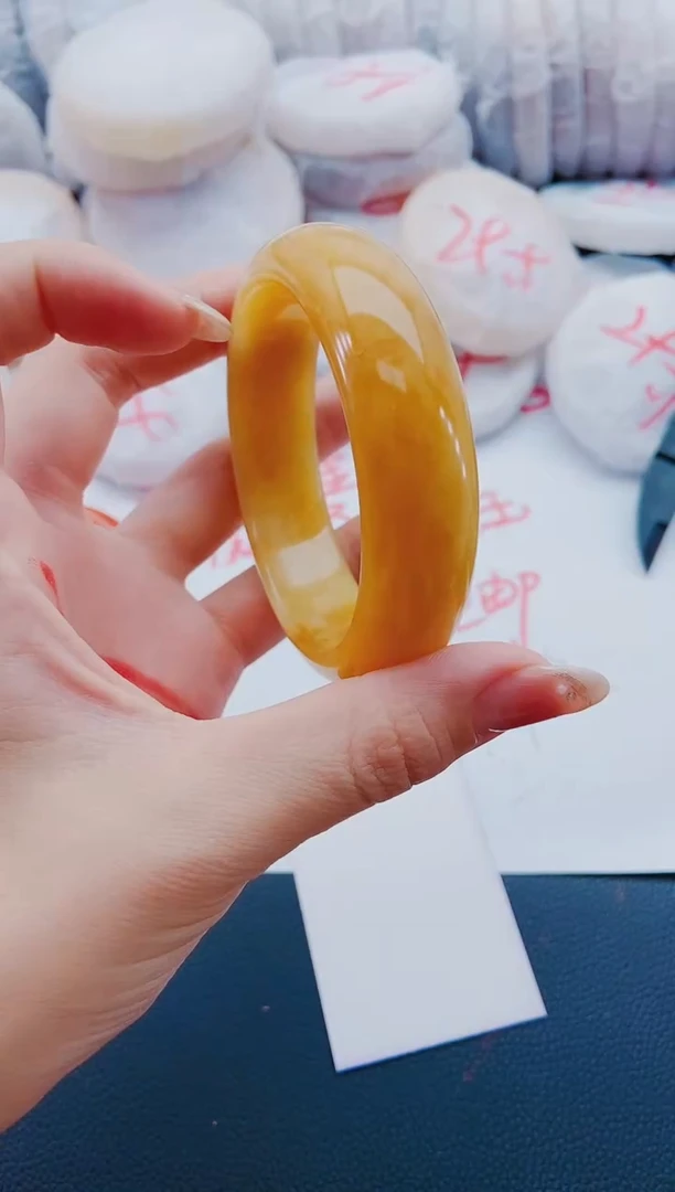 未镶嵌手镯石英质玉K35-59-60