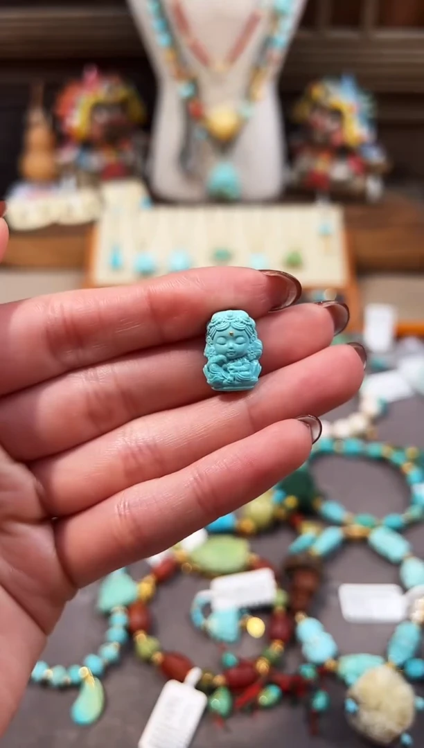 未镶嵌绿松石配饰度母