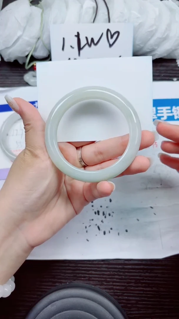 石英质玉手镯未镶嵌A230-58.59