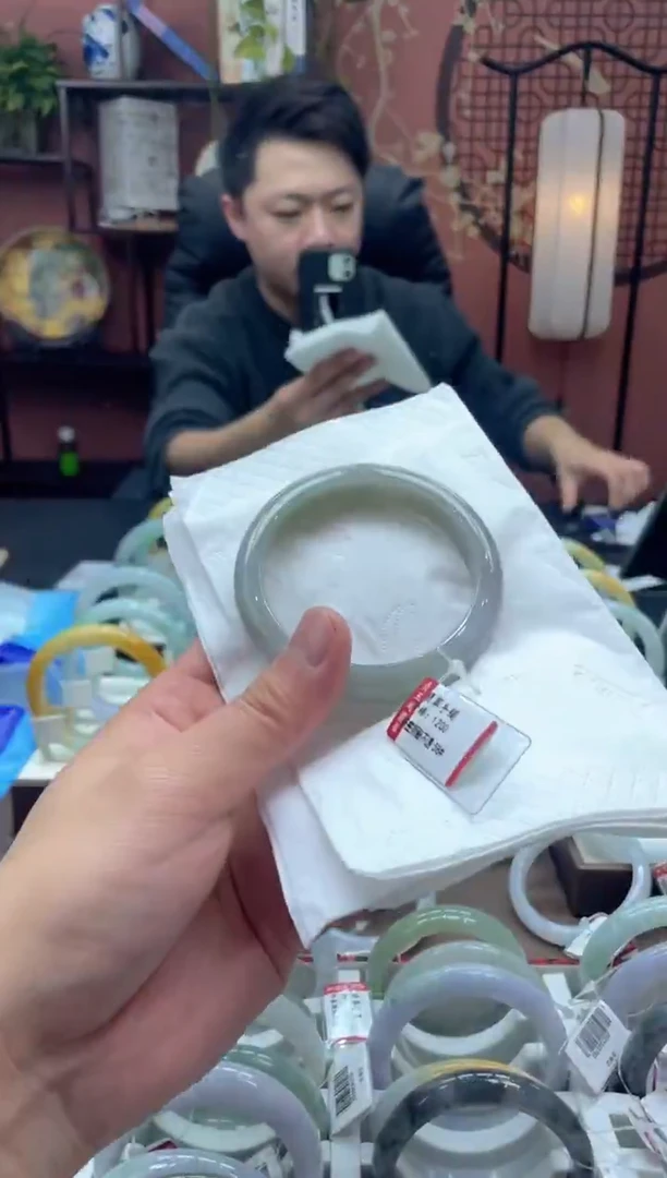 未镶嵌手镯翡翠6740*****