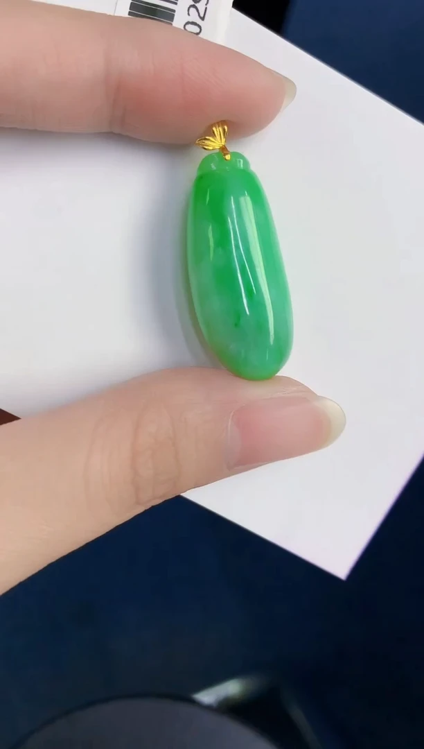 颈饰18K金镶嵌翡翠天然翡翠缅甸A货