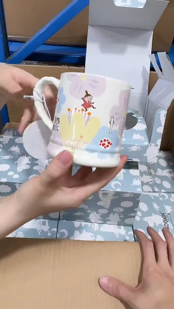 瓷片姆明小紫花麻花辫杯