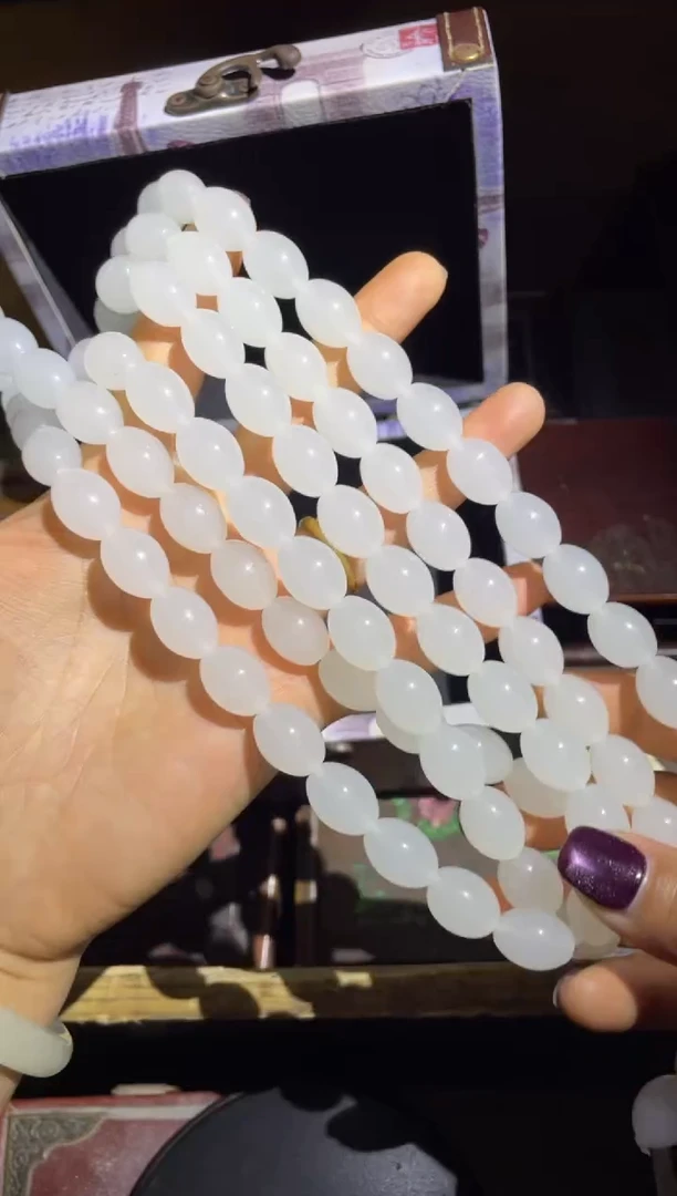 【闪购商品】白米粒项链1件