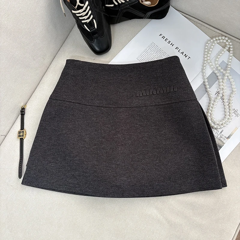 秋冬毛呢短裙修身洋气时尚裙子刺绣工艺显瘦防走光半身裙