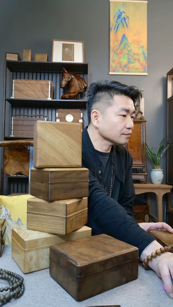 金丝楠今***睡金丝楠木灯草线天地盖首饰盒