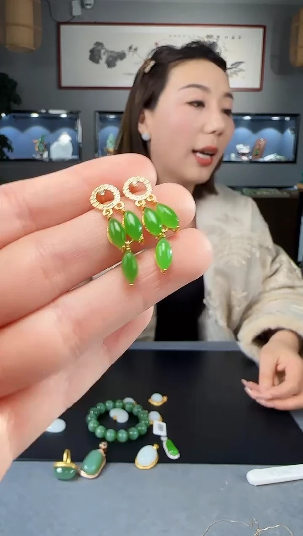 【闪购商品】和田玉耳钉银S925镶嵌1