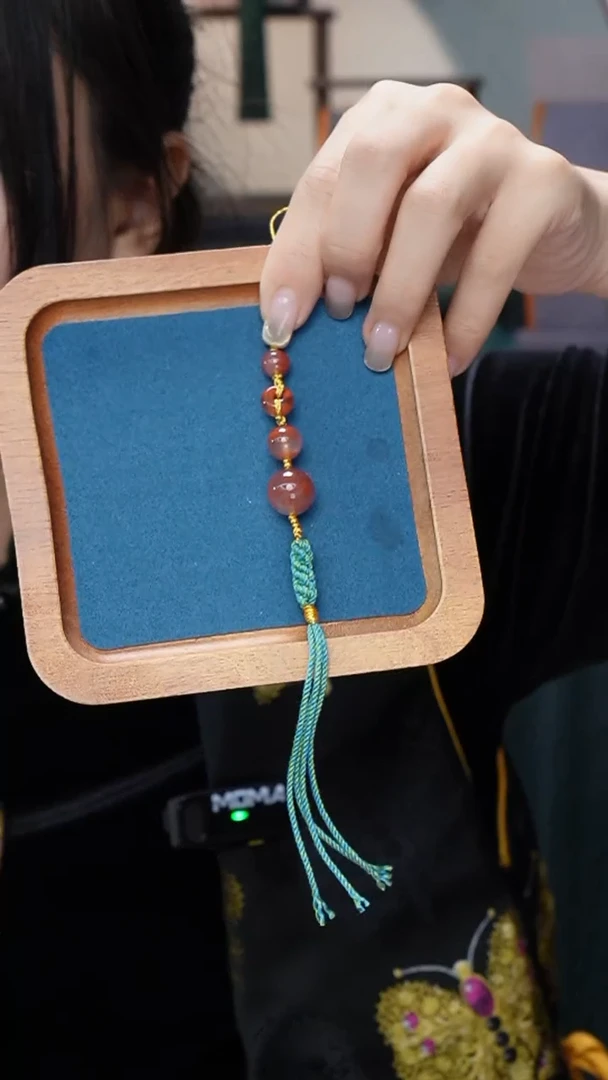 【闪购商品】南红玛瑙手机链未镶嵌手机链