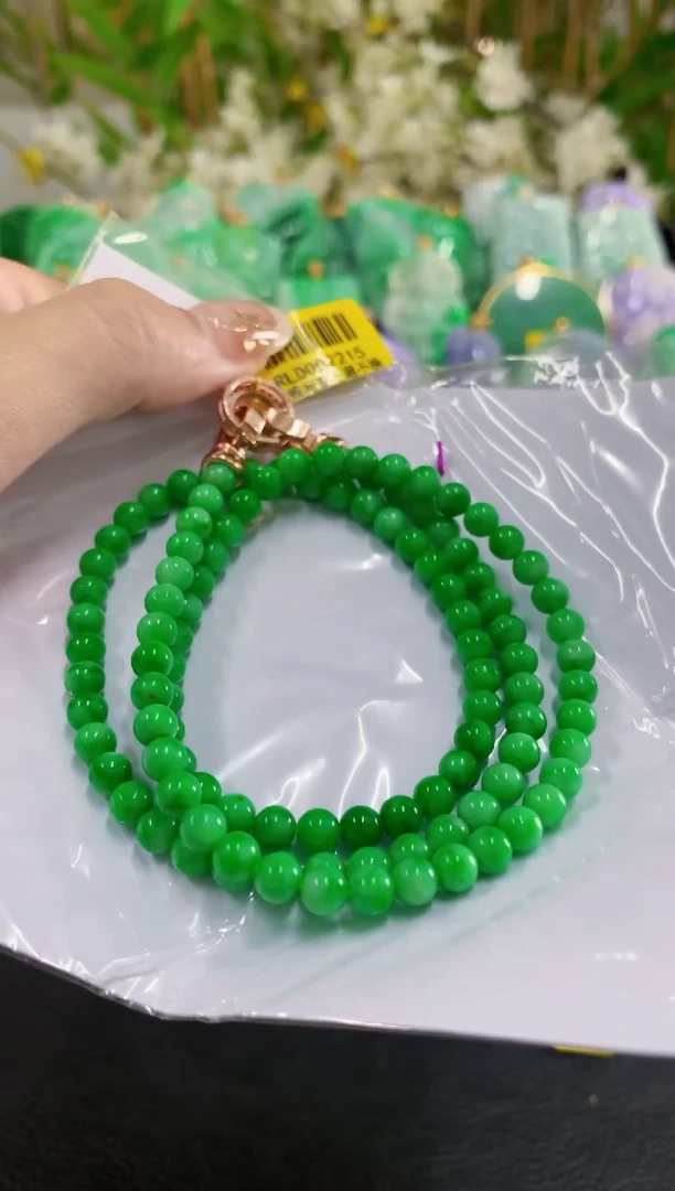 吊坠(不含链)未镶嵌翡翠挂件
