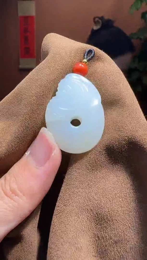 颈饰未镶嵌和田玉怡**静玉猪龙
