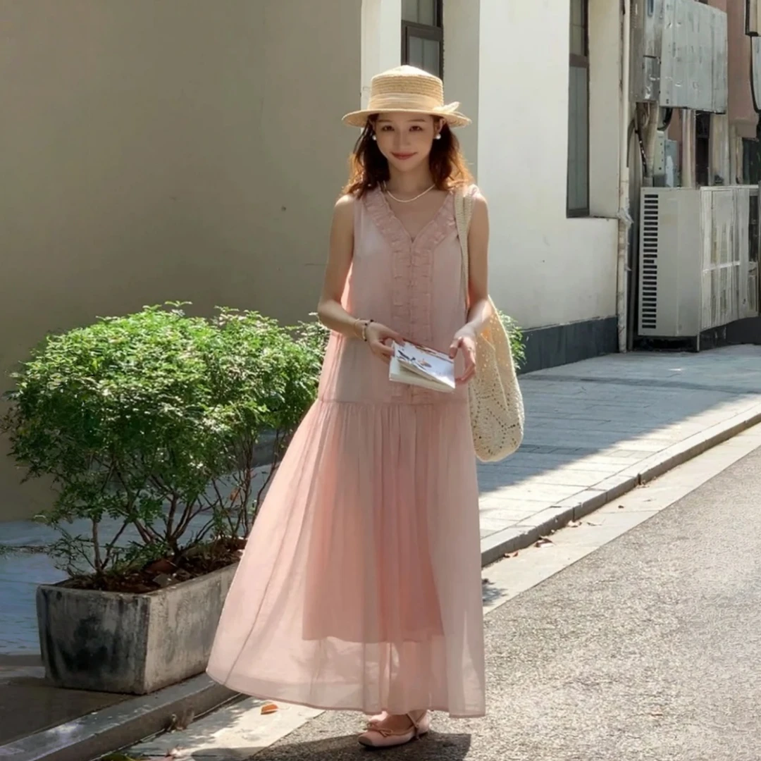 法式V领无袖连衣裙女2025夏季新款时髦超好看宽松遮肉巨好看裙子