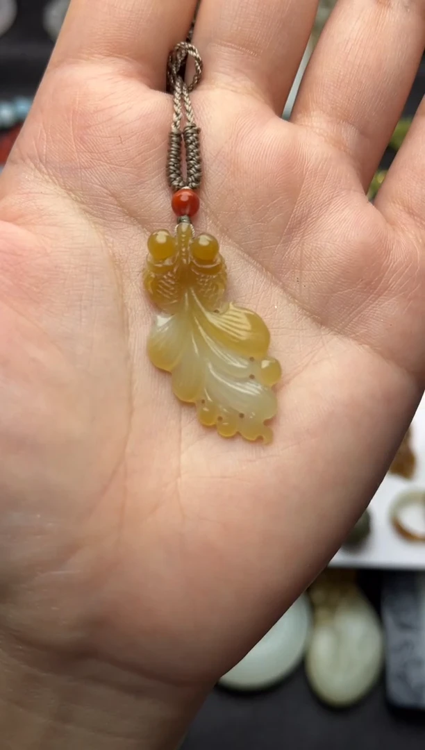 颈饰未镶嵌和田玉金鱼