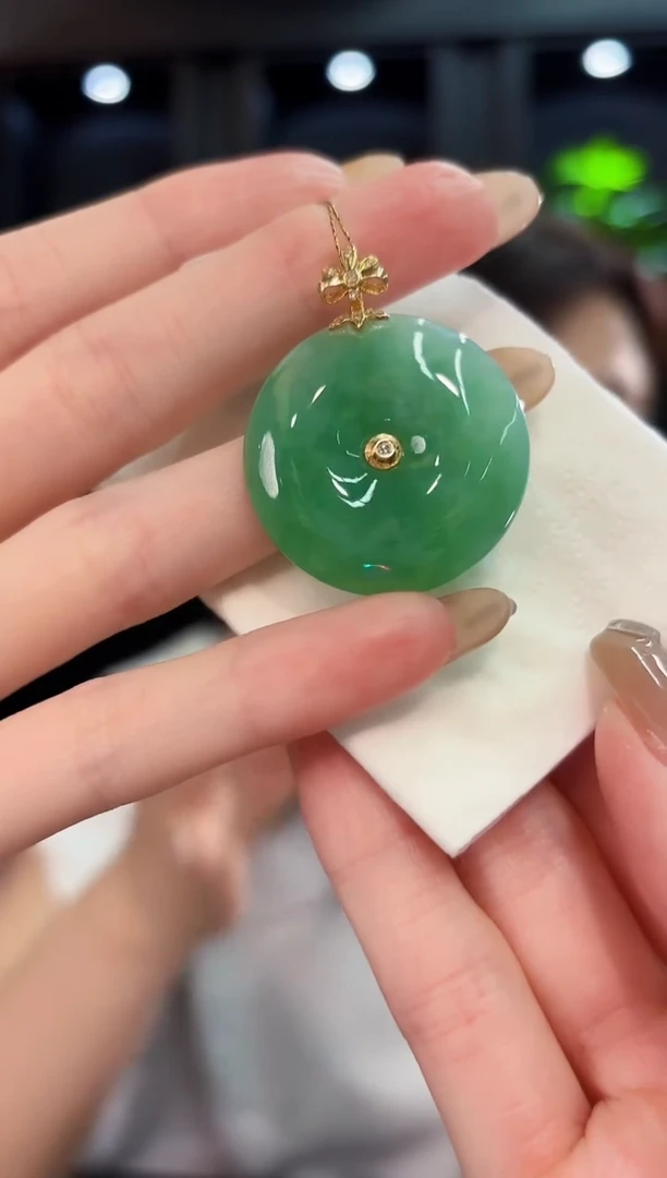 翡翠18K金镶嵌颈饰 缅料A货/支持复检/一件