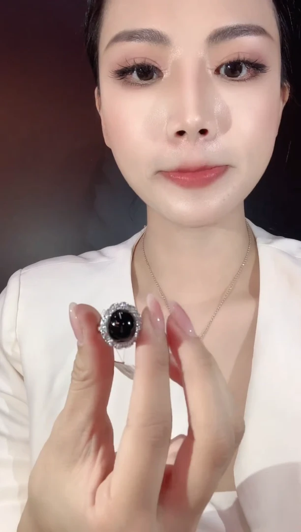 18K金镶嵌戒指翡翠A121