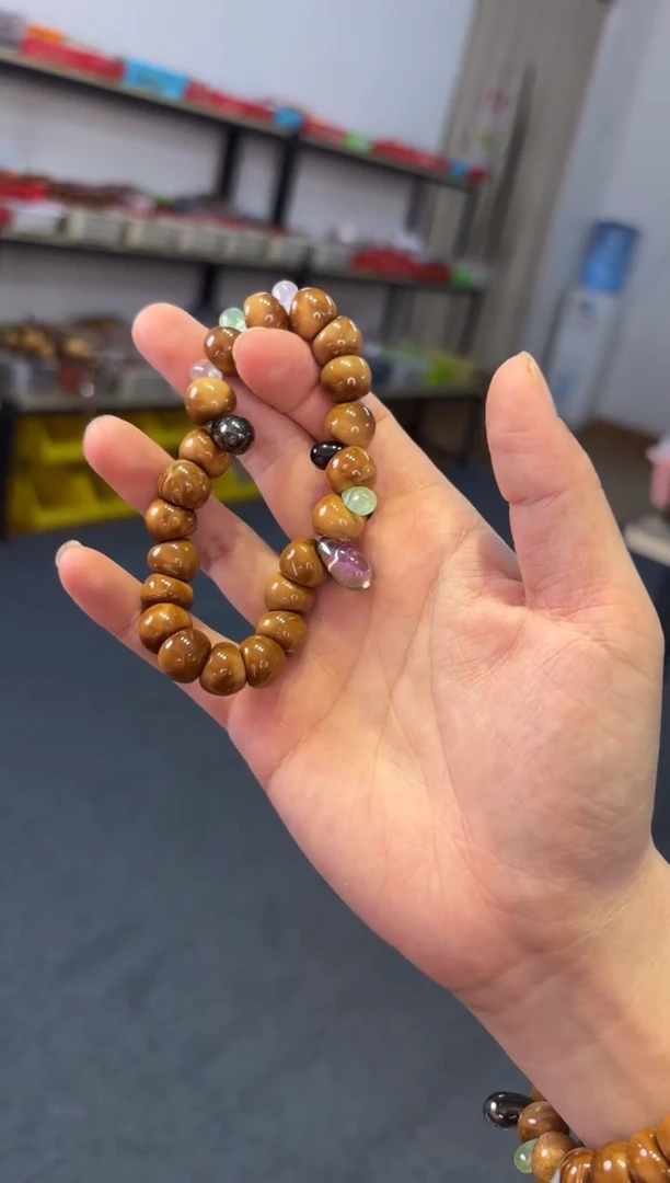 吊坠库克 B＋库克大肠流光溢彩