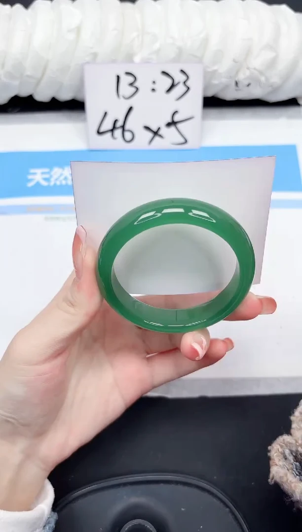 未镶嵌手镯石英质玉12-54