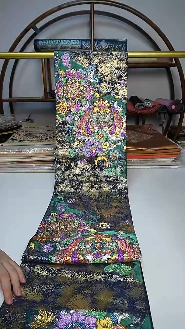 织绣42彩金宝相花宝相花