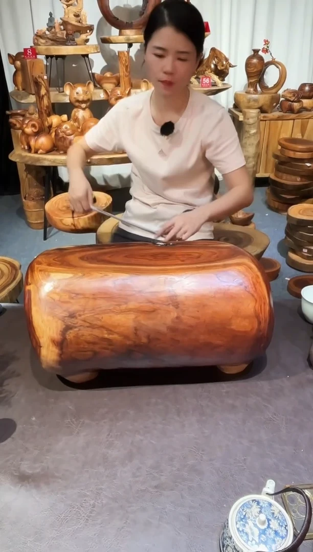 47*28*24香樟木风化底座