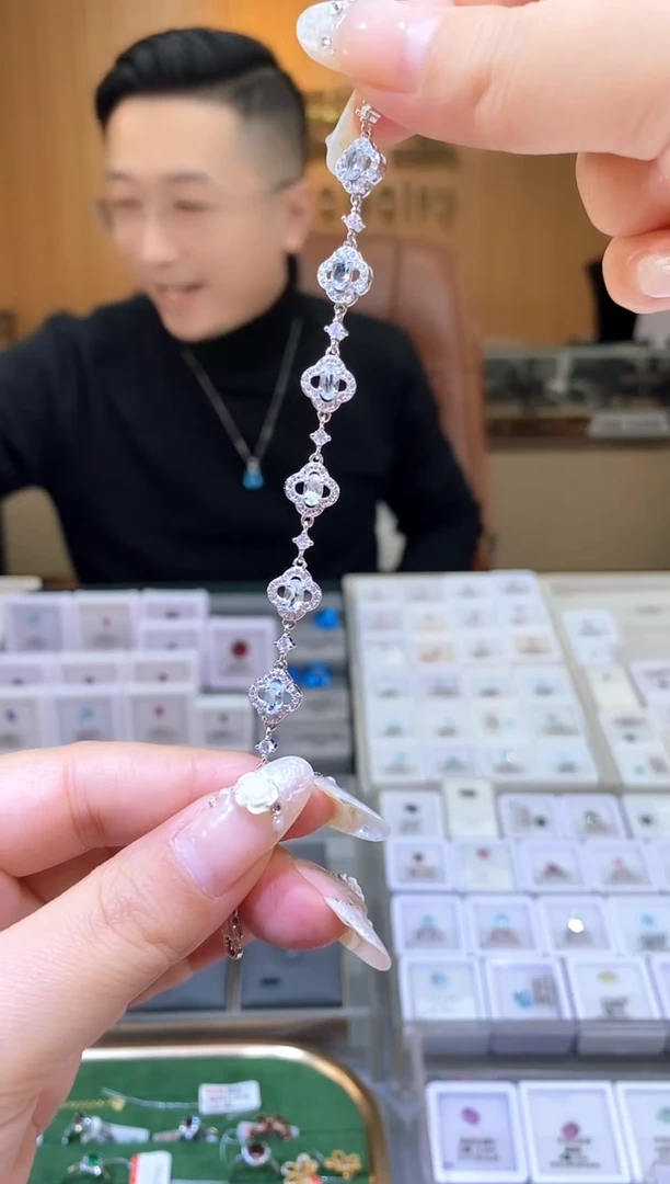 【闪购商品】海蓝宝石手链银S925镶嵌天然海蓝宝手链