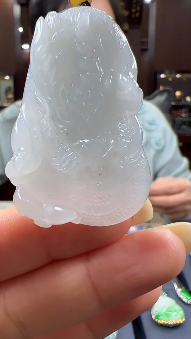 【闪购商品】翡翠挂件未镶嵌龙牌