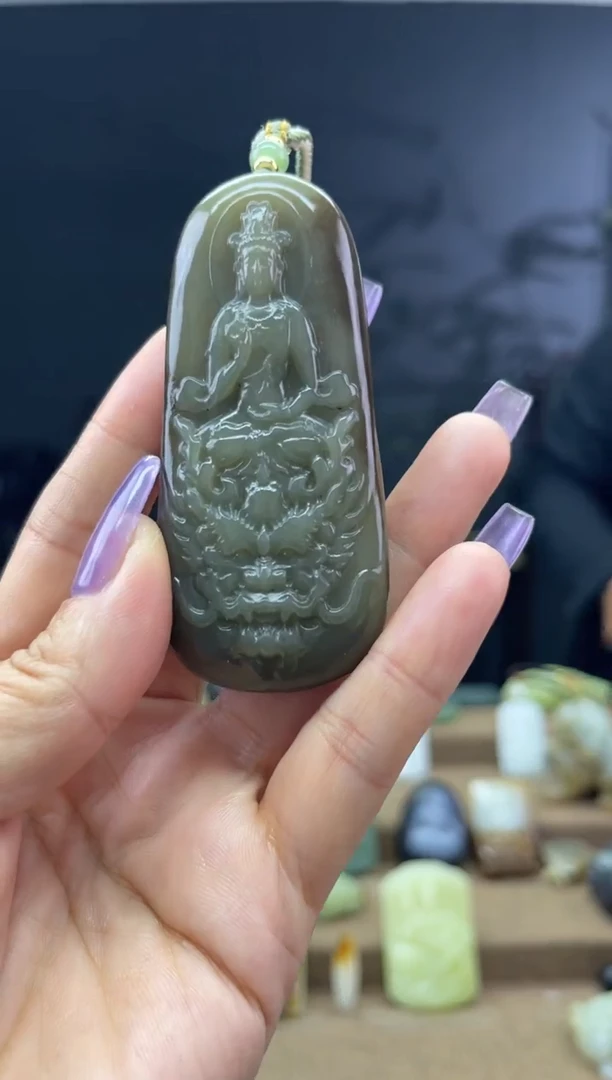 颈饰未镶嵌和田玉1