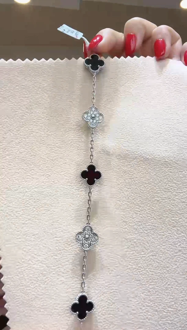 18K金镶嵌实验室培育钻石18k金黑玛，瑙手链k白