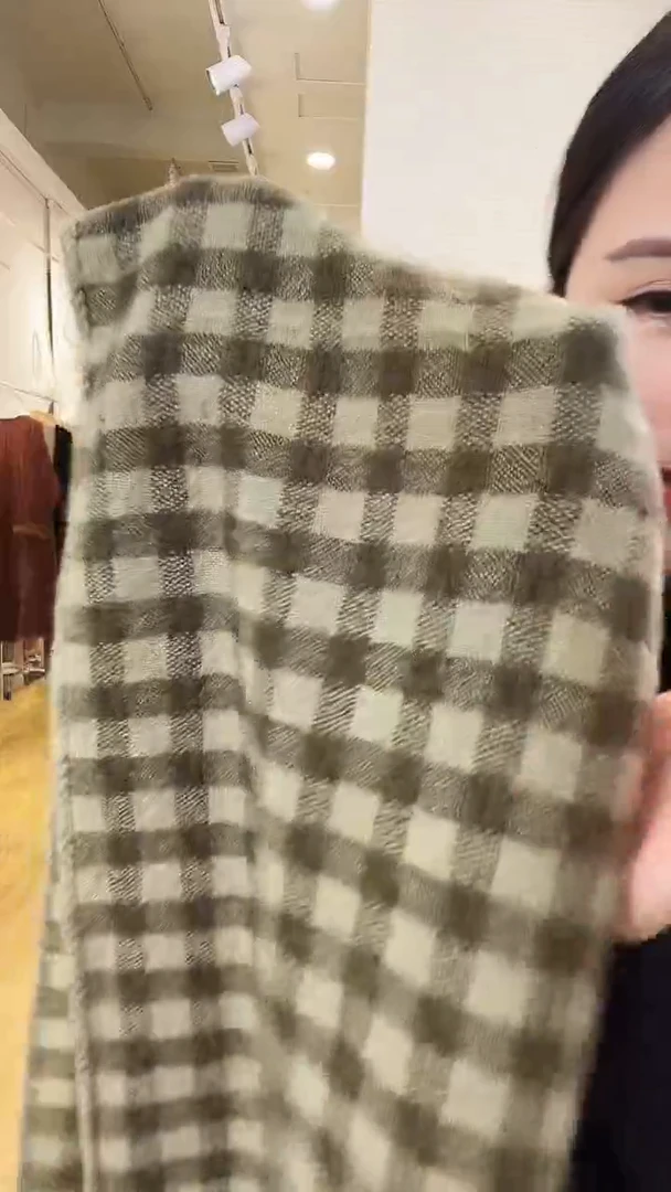 山羊绒围巾  C236