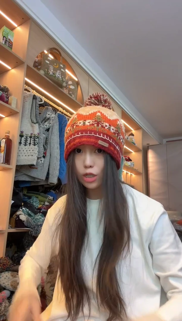 羊毛橘色王冠帽