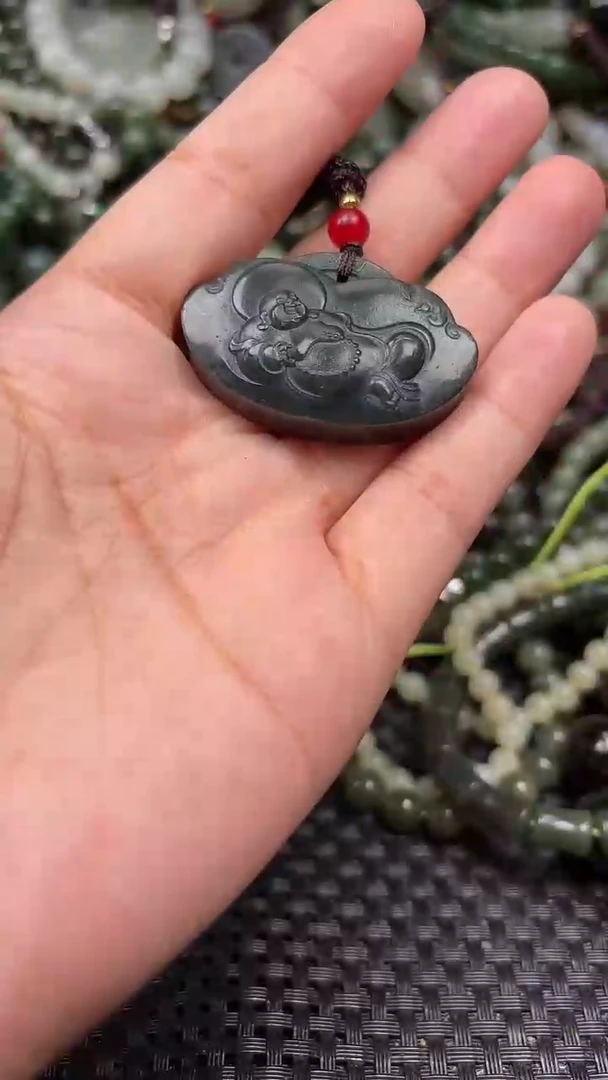 颈饰未镶嵌和田玉1