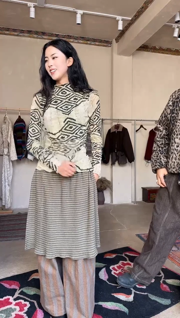 KWC26FW图腾打底