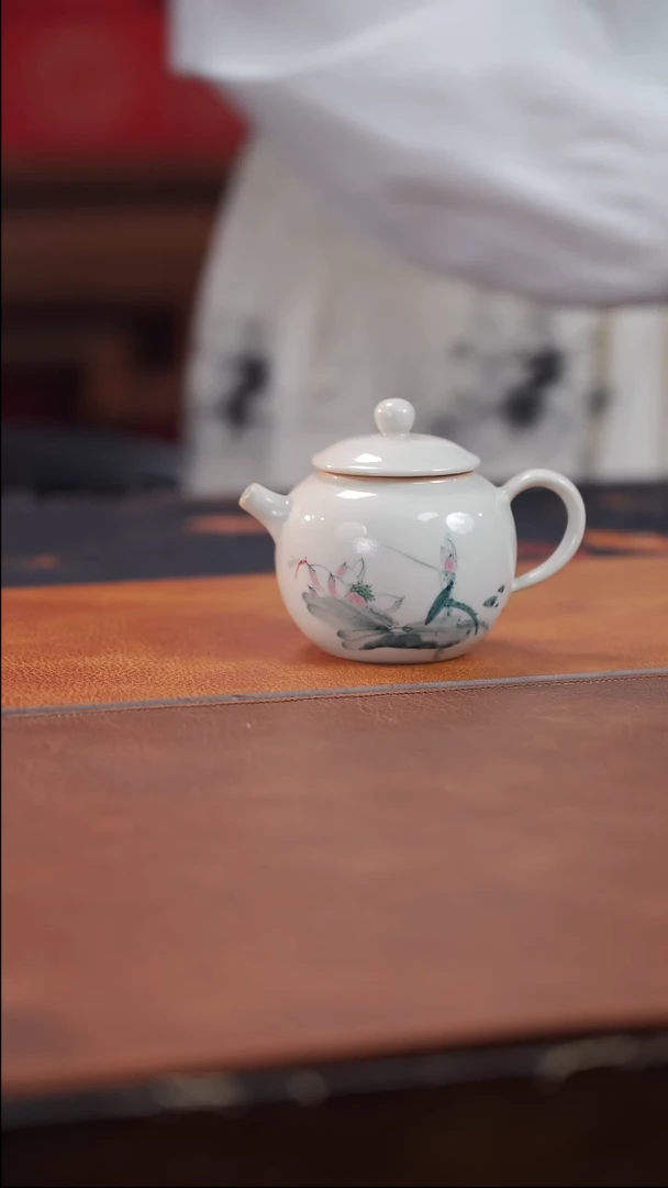 瓷片柴烧圆满壶-荷蜻