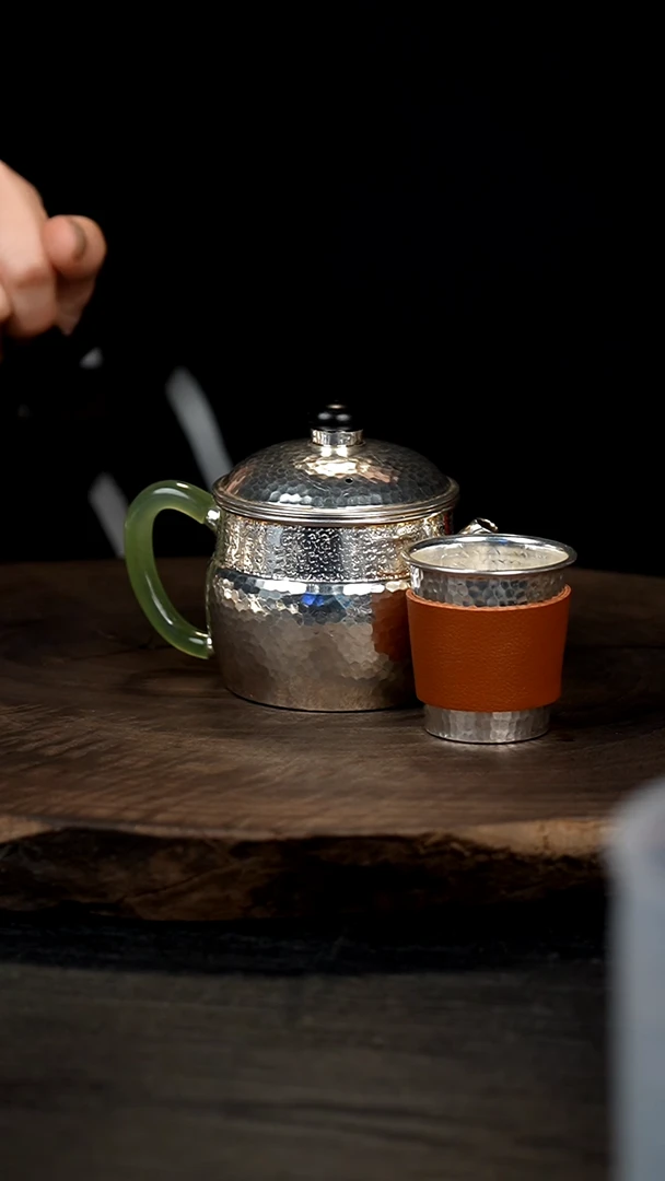 【闪购商品】手工大肚银壶+配1个银杯