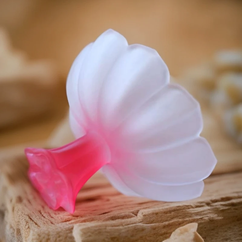 粉琉璃高足花口杯