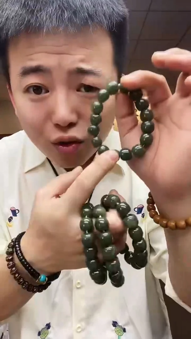 玉百搭气质青花手串