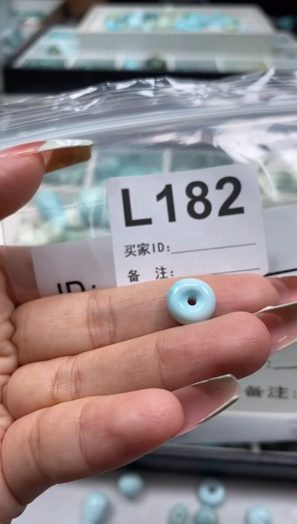 未镶嵌玛瑙/玉髓珠宝奇石.