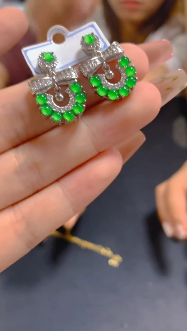翡翠未镶嵌耳饰0868058542多样性发一