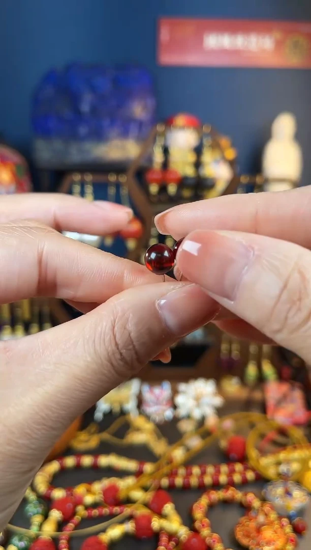 【闪购商品】血珀耳钉银S925镶嵌耳钉