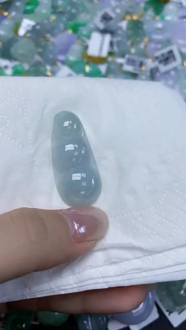 翡翠未镶嵌颈饰天然缅甸翡翠A货